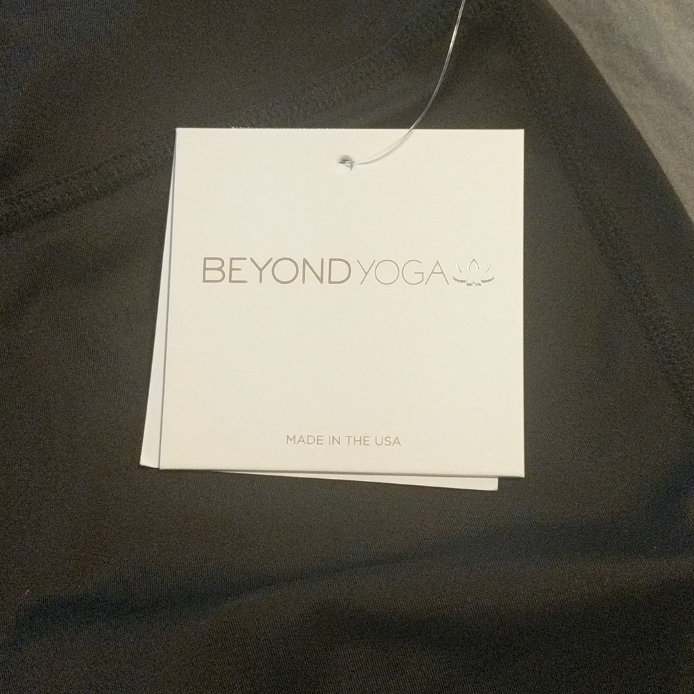Beyond Yoga Legging - Picture 5 of 6